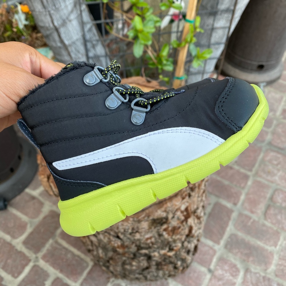 PUMA HI TOP | INFANT | SNEAKERS | SIZE 8